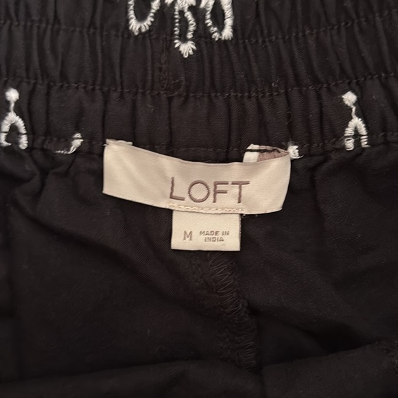 LOFT Black and White Embroidered Garment - Picture 2 of 3